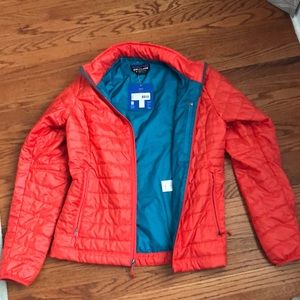 Patagonia women’s medium nano puff jacket